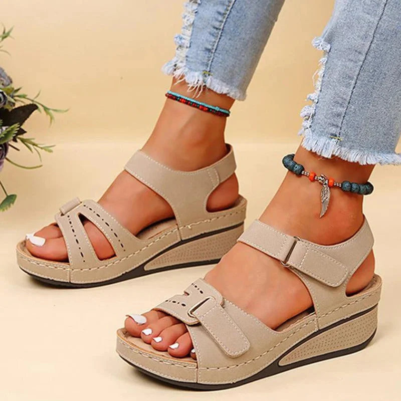 Soft Padded Platform Sandals | Summer-Ready Lightweight Fashion for Women