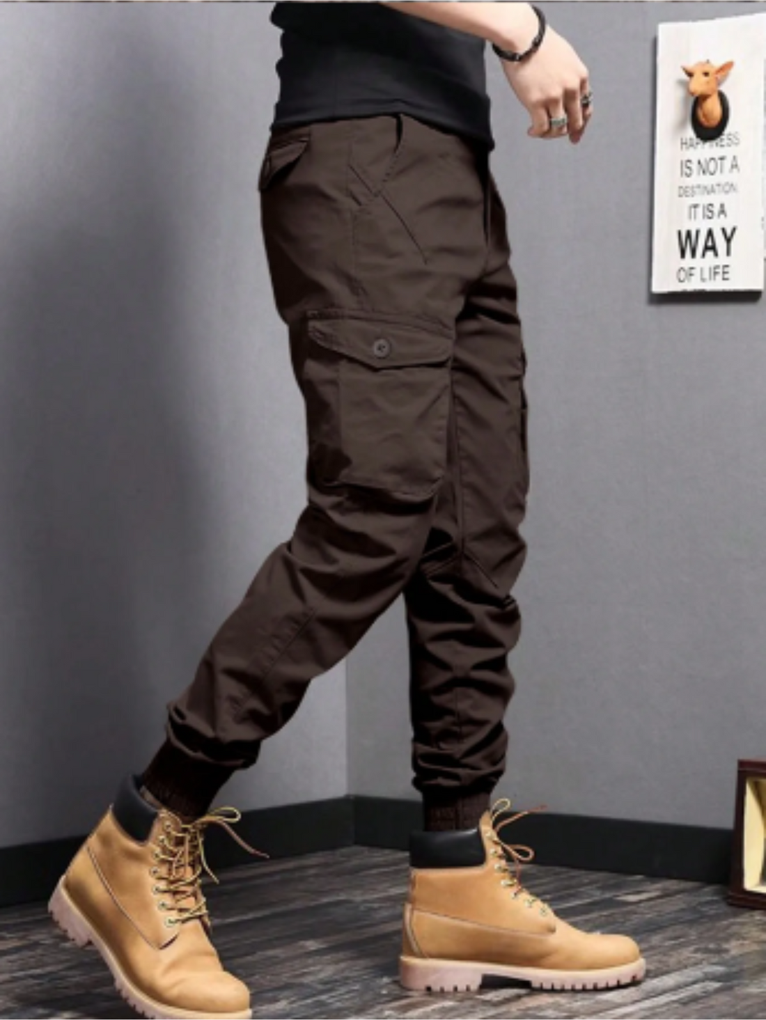 Men's cargo trousers: robust work trousers with pockets, elasticated cuffs, and a versatile, durable design.
