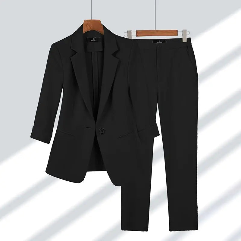 Women's Tailored Suit - Single-Breasted Blazer & Trousers - Notched Lapels - Business Wear