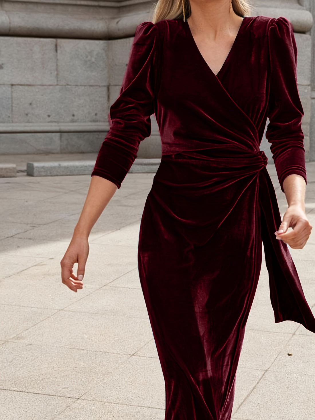 Women's Wrap Dress - Velvet - V-Neck - Long Sleeve - Elegant Tie Waist
