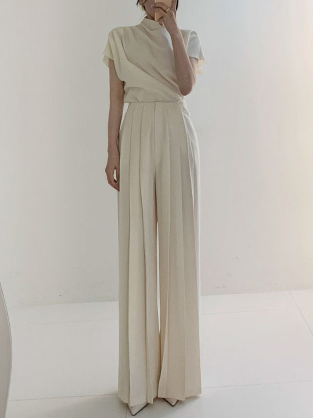 Women’s Wide-Leg Pants - High Waist - Pleated Elegant Trousers