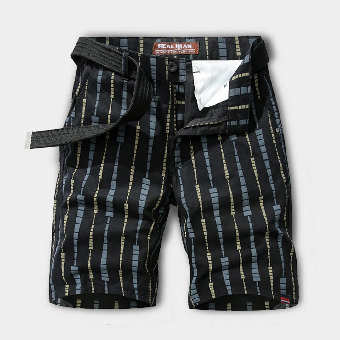 Casual pattern design shorts for men, above-knee length, in a comfortable regular fit.
