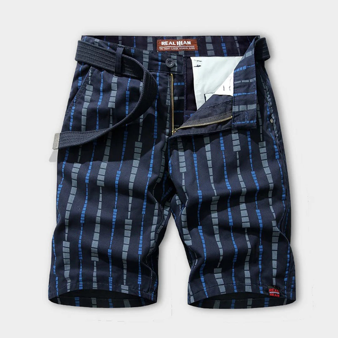 Casual pattern design shorts for men, above-knee length, in a comfortable regular fit.