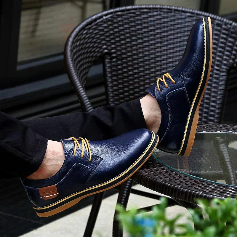 Men's breathable lace-up shoes in brown leather with a durable rubber sole. Perfect for spring & summer casual style.