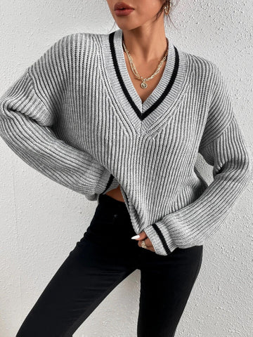 Women’s Knitted Sweater – Relaxed Fit – V-Neck – Ribbed Texture – Casual Wardrobe Staple