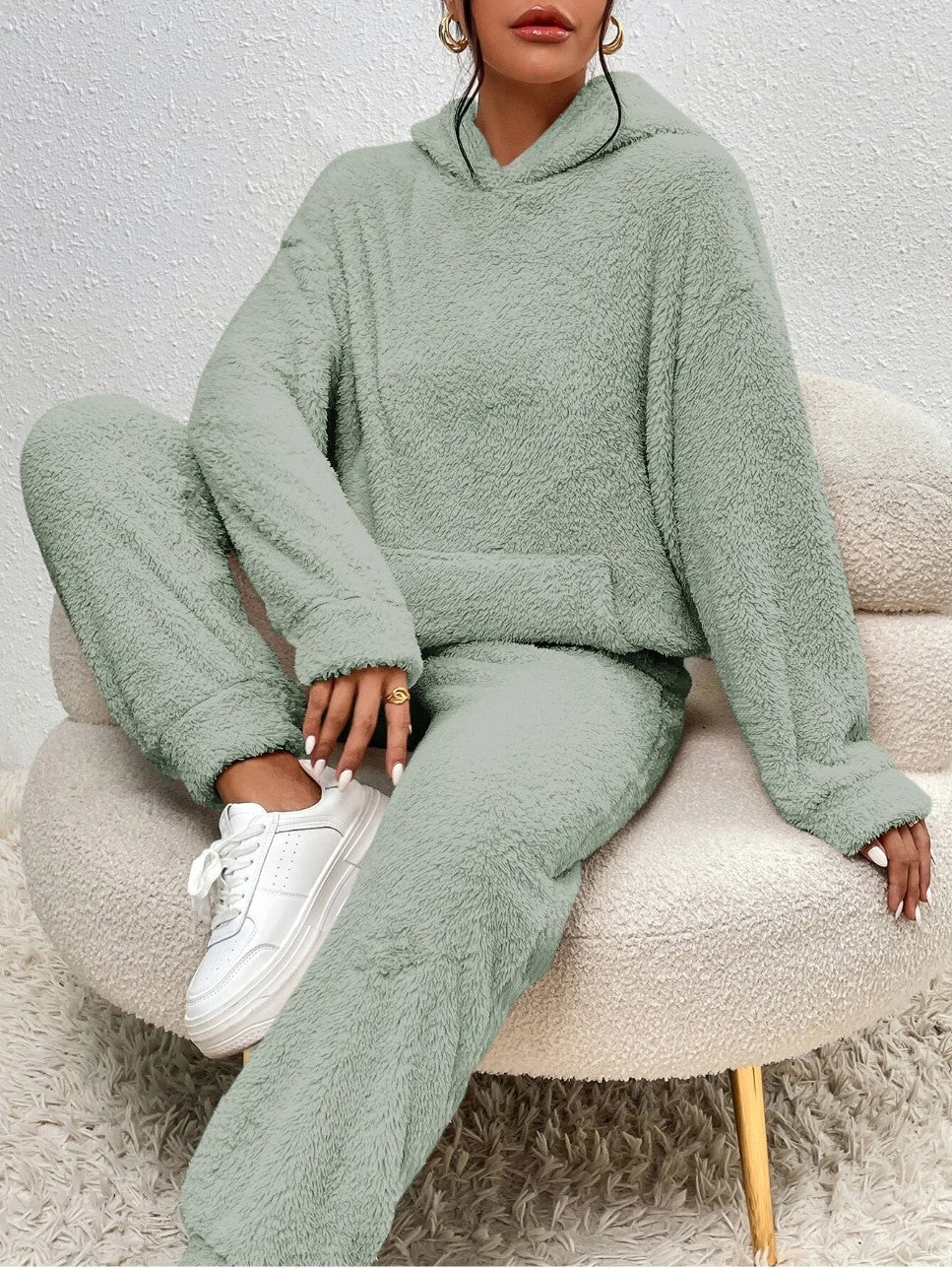 Women’s Two-Piece Loungewear Set – Plush Relaxed Hoodie – Wide-Leg Pants – Elastic Waist