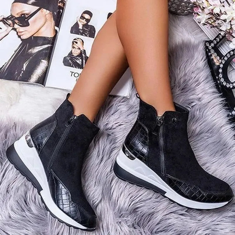 Women’s Ankle Boots – Suede Leather – Zip Design