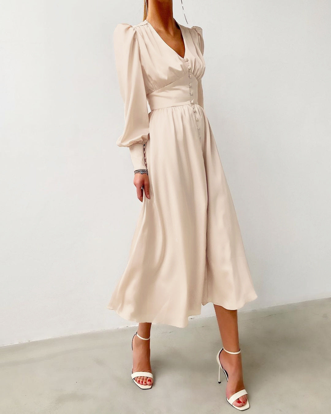 Women's Midi Dress - A-Line Silhouette - V-Neck - Long Bishop Sleeves - Elegant Fit