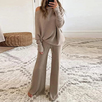 Women’s Lounge Set – Ribbed Knit – Oversized Off-Shoulder Top & Wide Leg Pants