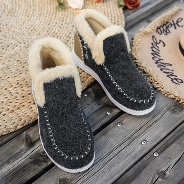 Women’s Ankle Boots – Faux Fur Lining – Felt Texture – Flat Sole – Casual Fit