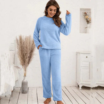 Women’s Two-Piece Loungewear Set – Soft Fleece Feel – Relaxed Fit – Long Sleeve Top & Pants
