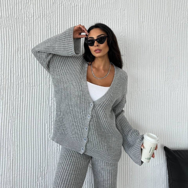 Women’s Two-Piece Loungewear Set – Knitted Ribbed – Oversized Top – Deep V-Neck – Wide Sleeves