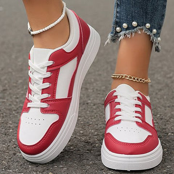 Lightweight lace-up casual shoes for women