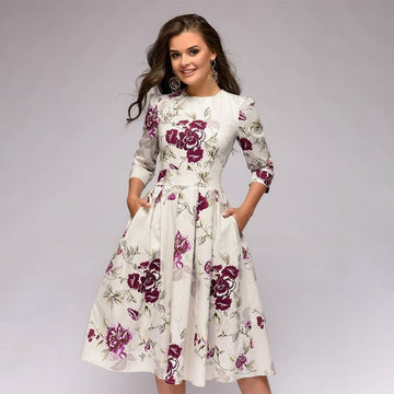 Women's Fit and Flare Dress - Knee-Length - 3/4 Sleeve - Round Neck - Floral Pattern - Pockets
