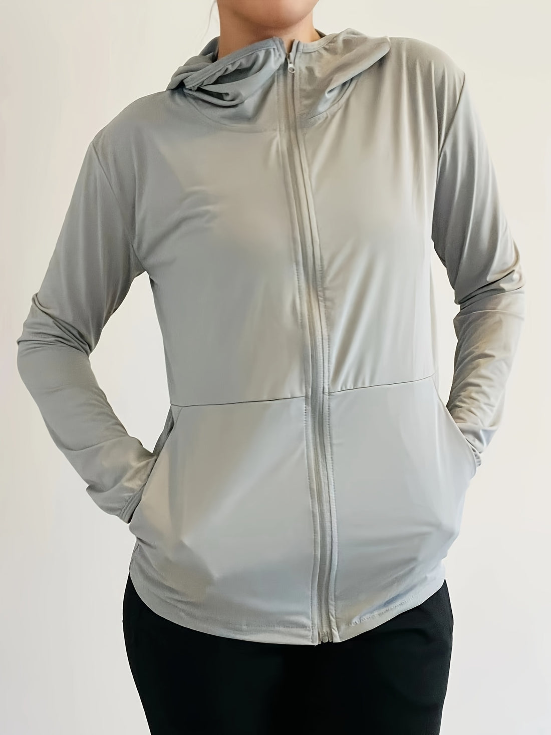 Breathable thumb holes outdoor jacket for women