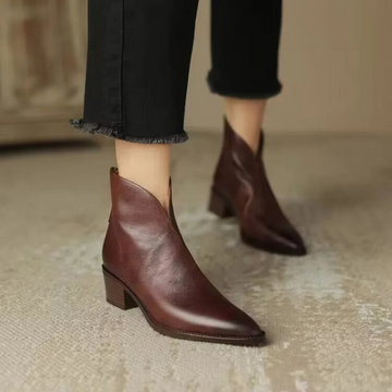 Pointed ankle boots with side zip for women