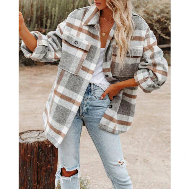 Women’s Jacket – Wool Blend – Oversized Fit – Plaid – Button Front – Chest Pockets