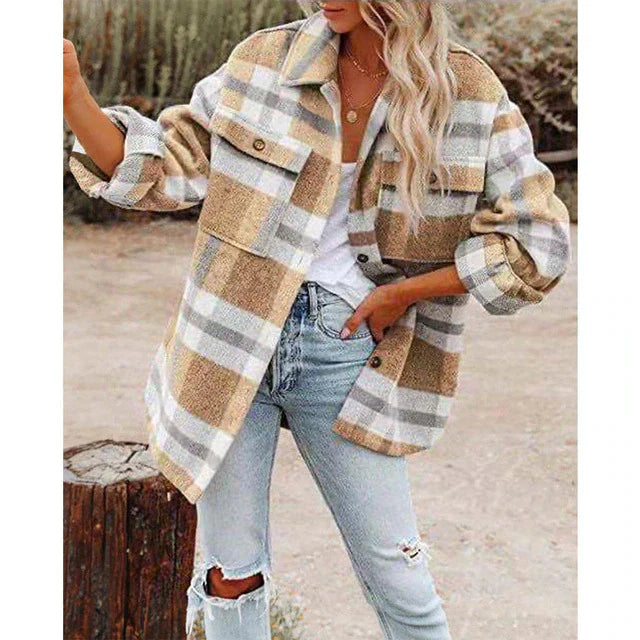 Women’s Jacket – Wool Blend – Oversized Fit – Plaid – Button Front – Chest Pockets