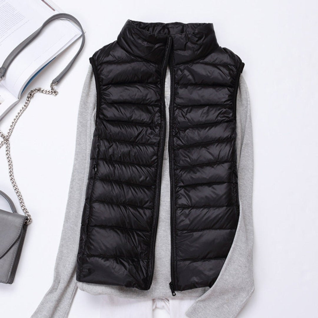 Insulated sleeveless waterproof jacket for women