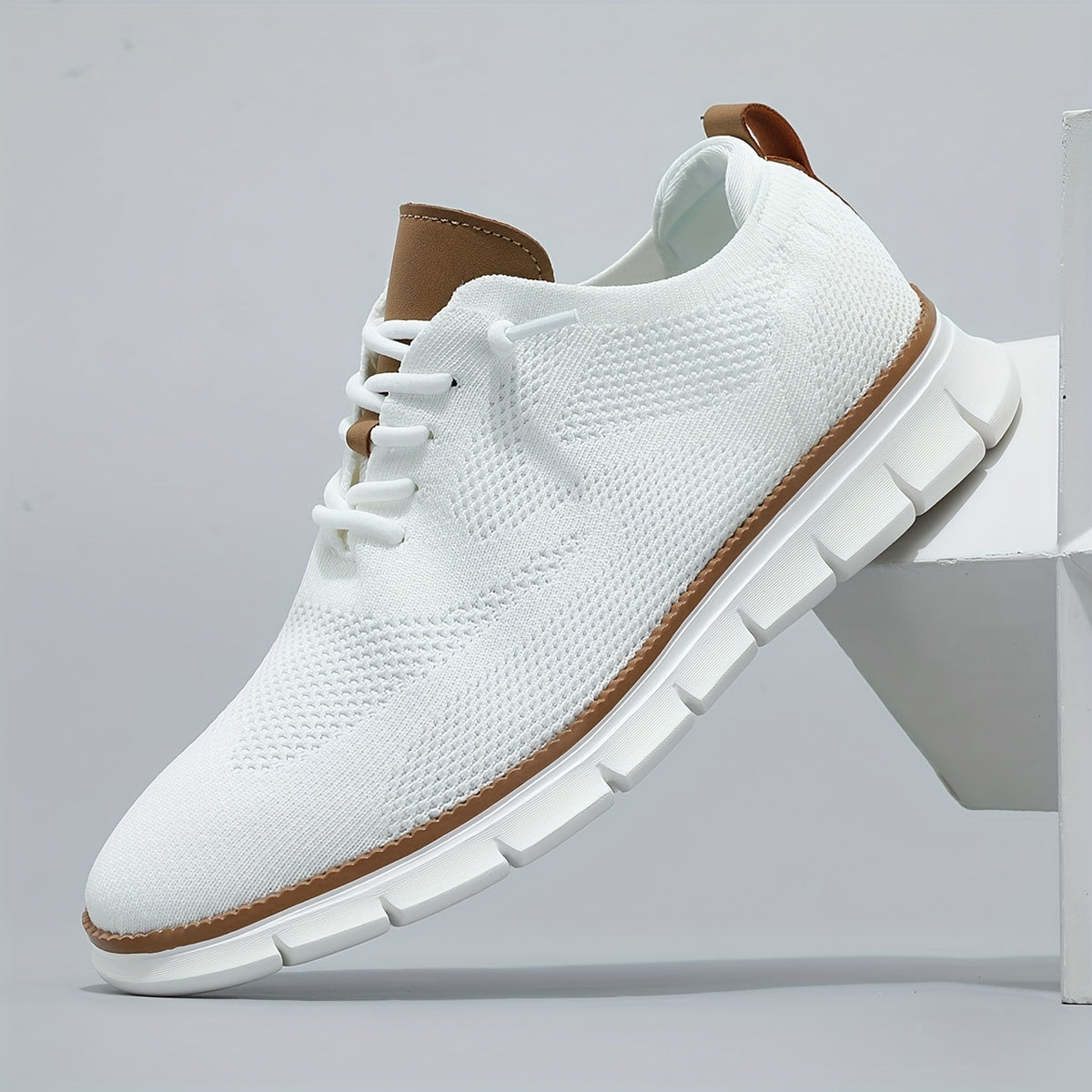 Mesh lightweight sneakers for men