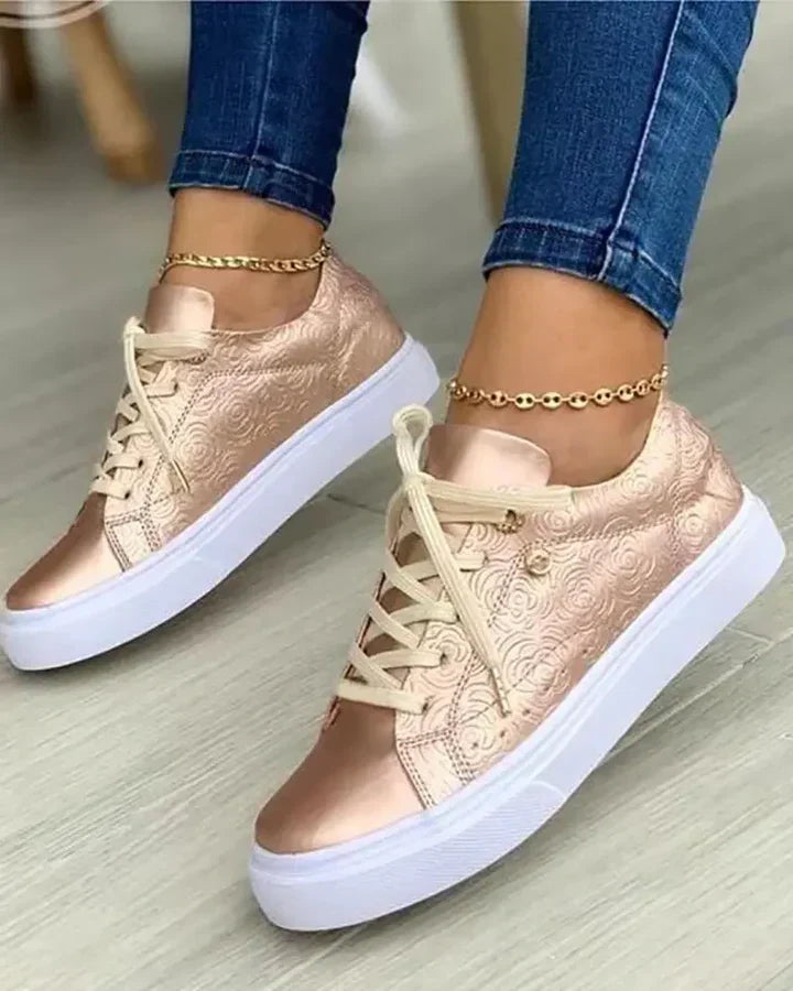 Women's Low-Top Sneakers - Embossed Design - Lace-Up - Cushioned Rubber Sole - Casual Wear