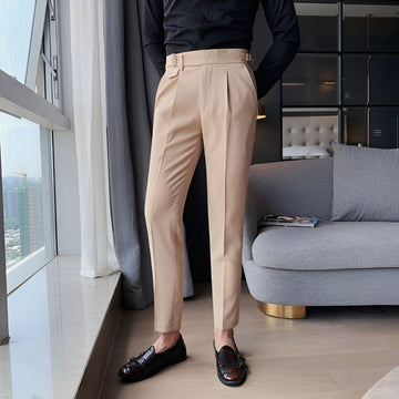 Elastic pleated front casual pants for men