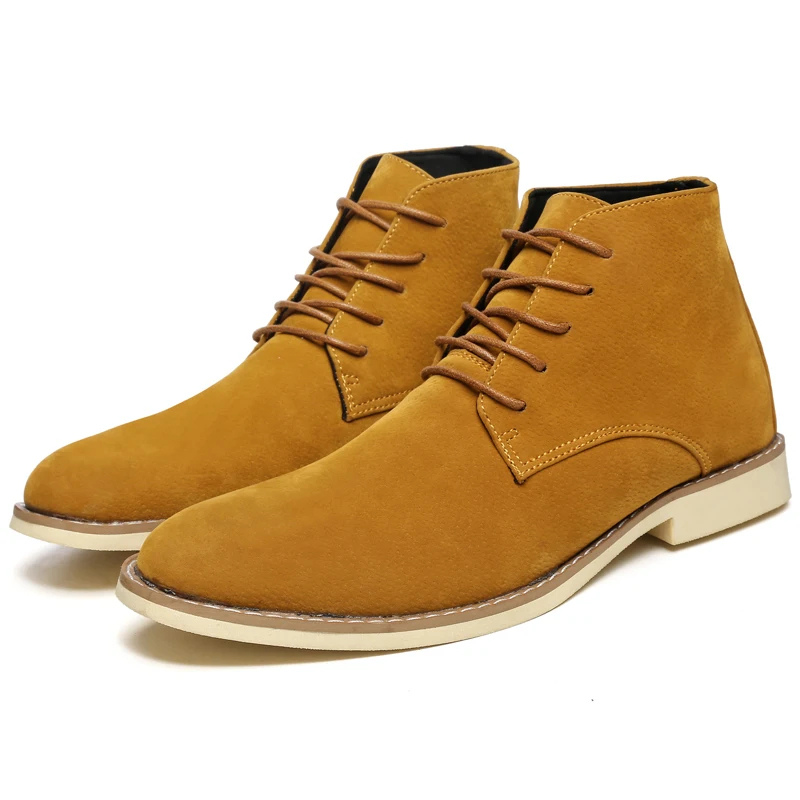 Elegant suede chukka boots for men