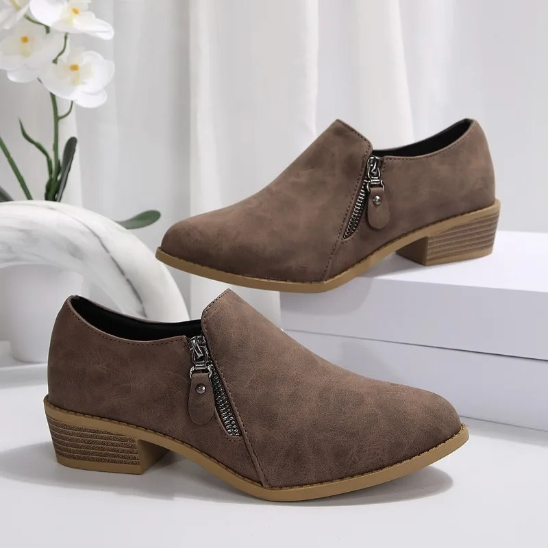 Women's Ankle Boots with Zipper Closure, Low Block Heel, Modern Casual Style, All-Season