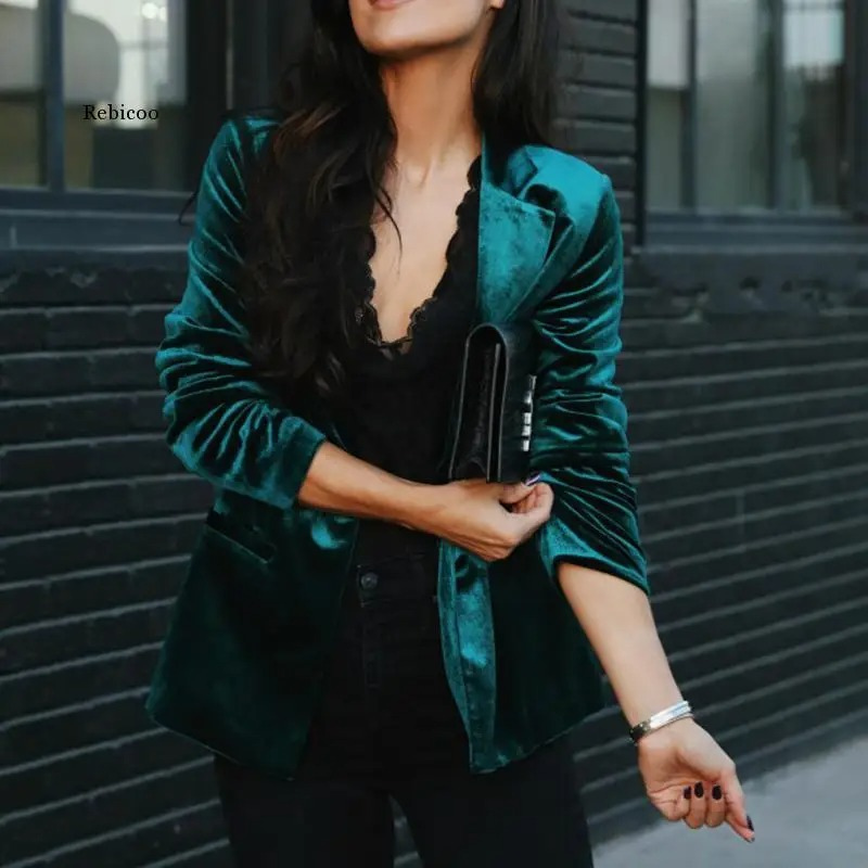 Fashionable blazer for women