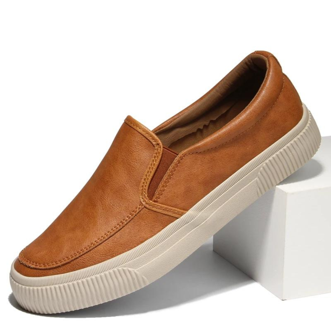 Slip-on leather flat shoes for men