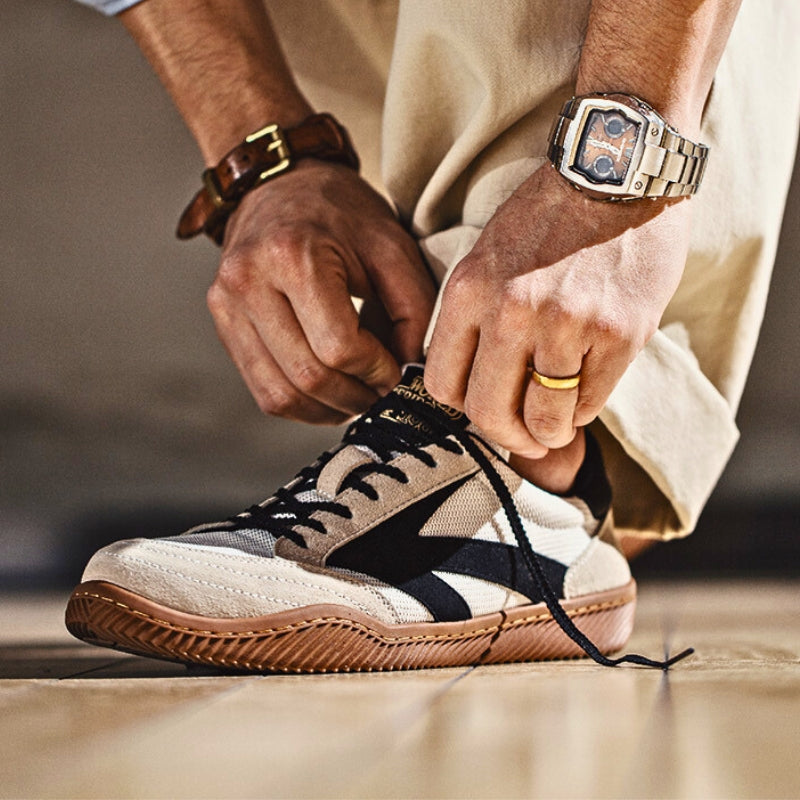 Classic casual sneakers for men