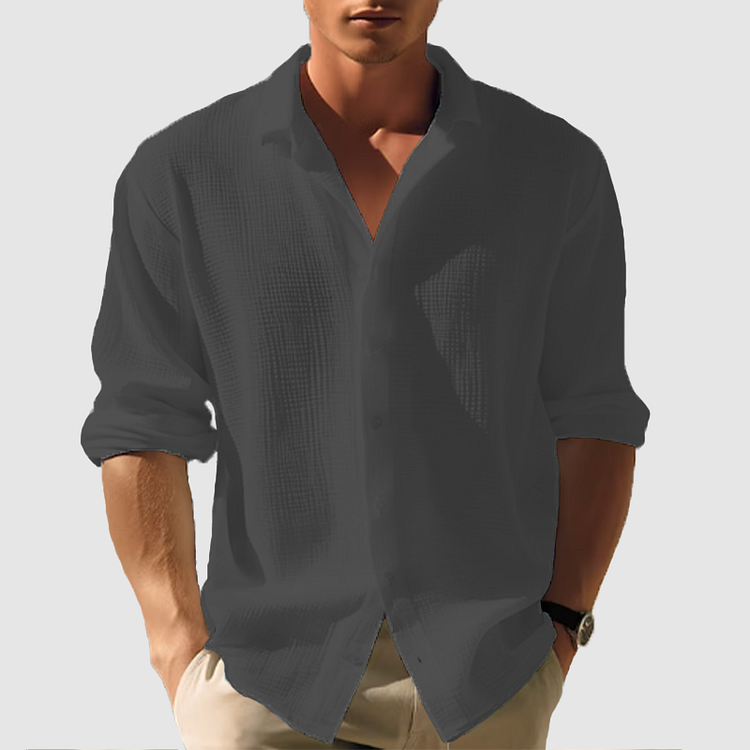 Casual lapel button-down shirt for men. Lightweight, all-season waffle fabric, regular fit.