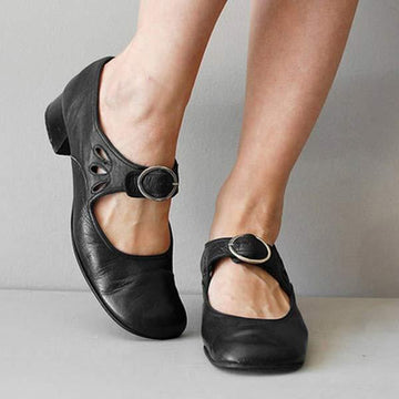 Trendy casual shoes for women