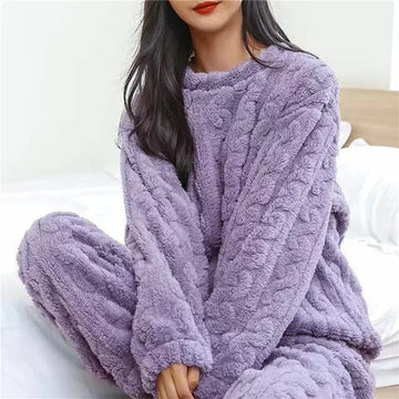 Plush velvet pajama set for women