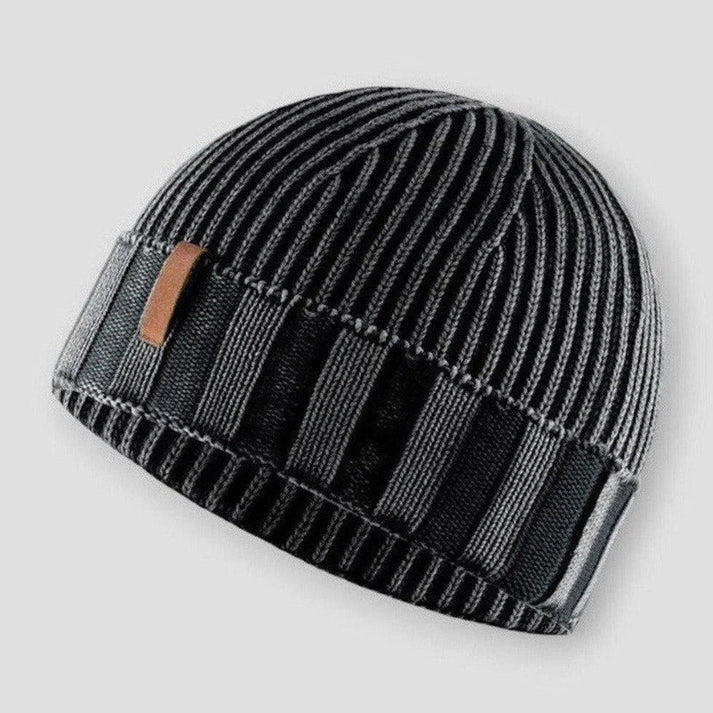 Men’s Beanie – Ribbed Knit – Snug Fit – Soft Stretch Texture – Leather Tag Detail