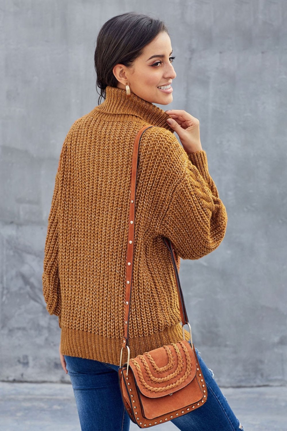 Women’s Pullover Sweatshirt – Oversized Relaxed Fit – Chunky Wool Knit – Ribbed Turtleneck