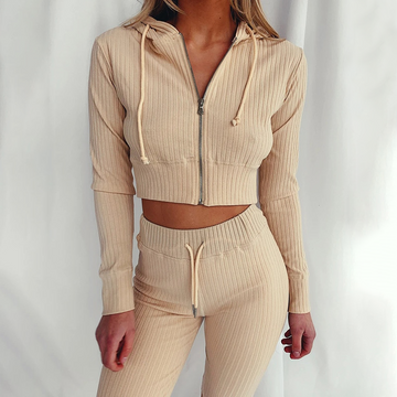 Chic cropped hoodie & skinny pant set for women