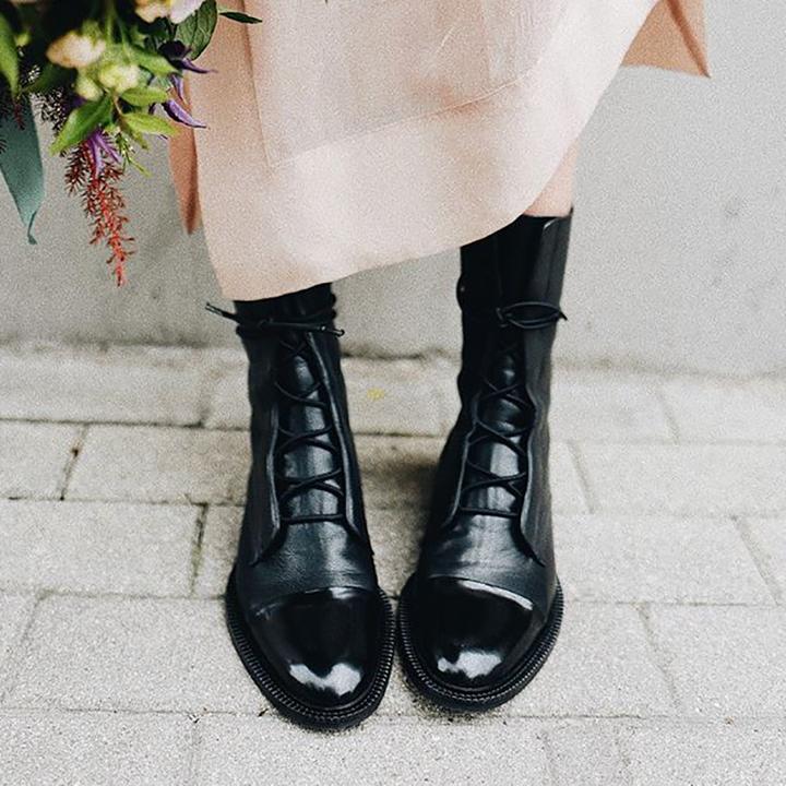 Women’s Ankle Boots – Polished Leather – Lace-Up – Block Heel – Vintage Style