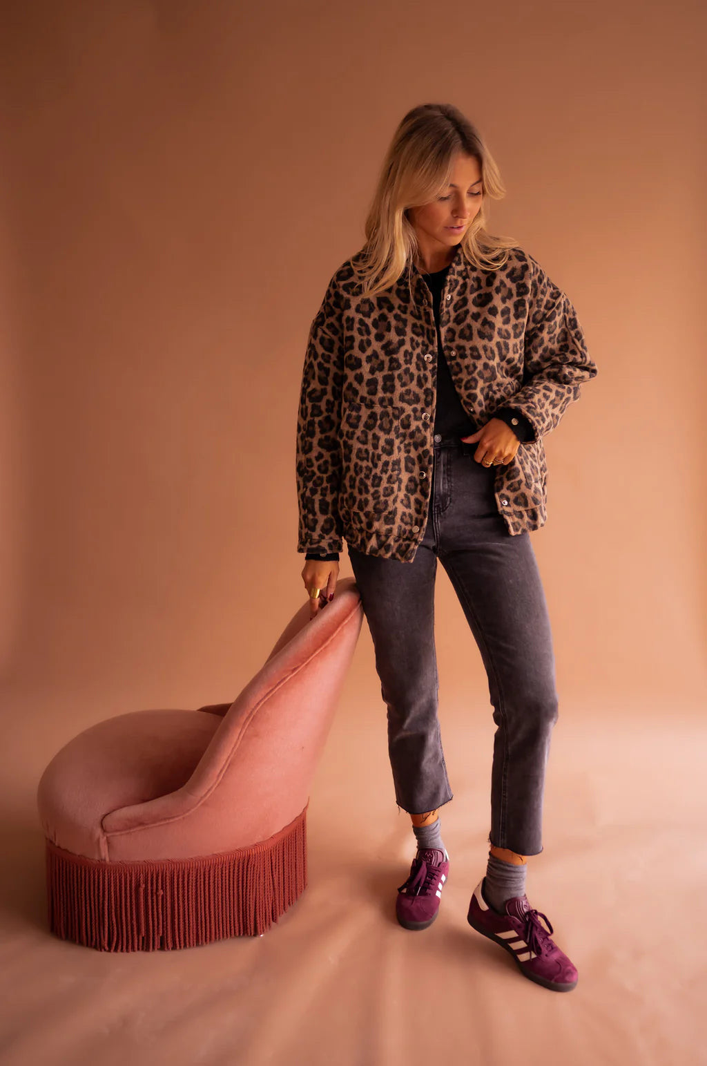 Women’s Bomber Jacket – Faux Fur – Relaxed Fit – Leopard Print – Snap Closure – Ribbed Trim