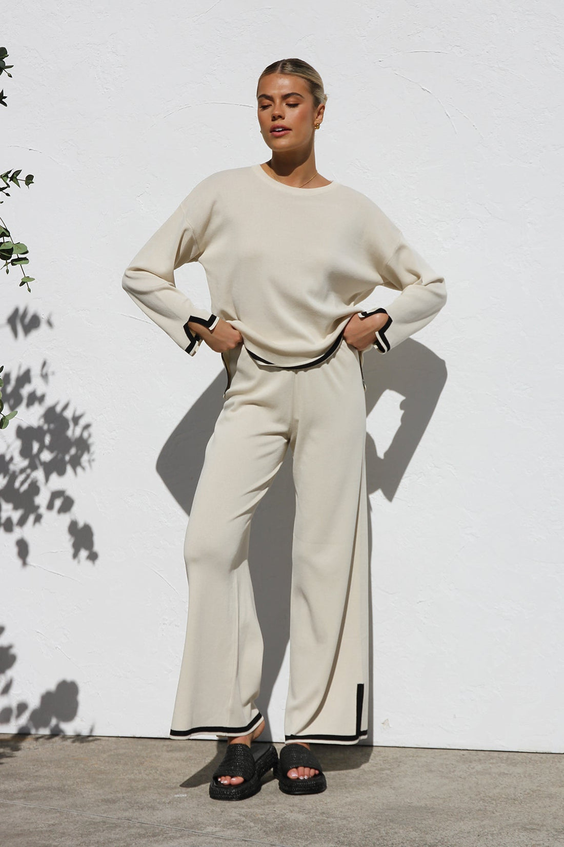 Women’s Lounge Set – Soft Knit – Relaxed Fit – Long Sleeve Top & Full-Length Pants