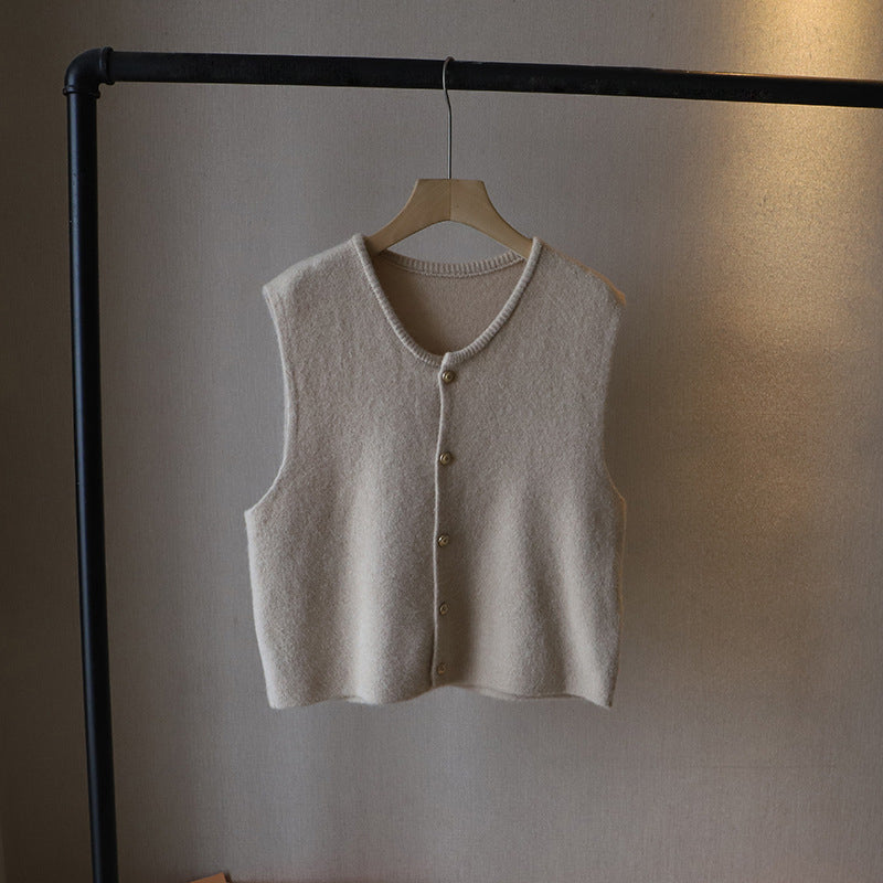 Women’s Knitted Vest – Soft Feel – Regular Fit – Cropped Sleeveless Button-Front