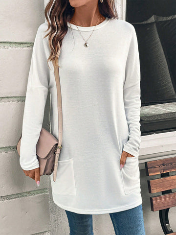 Women’s Sweatshirt – Relaxed Fit – Cotton Feel – Round Neck – Long Sleeve – Hip Pockets