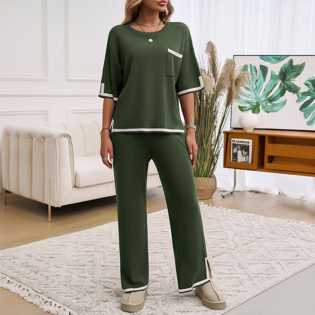 Women’s Lounge Set – Knit Fabric – Relaxed Fit – Wide-Leg Pants – Contrast Trim