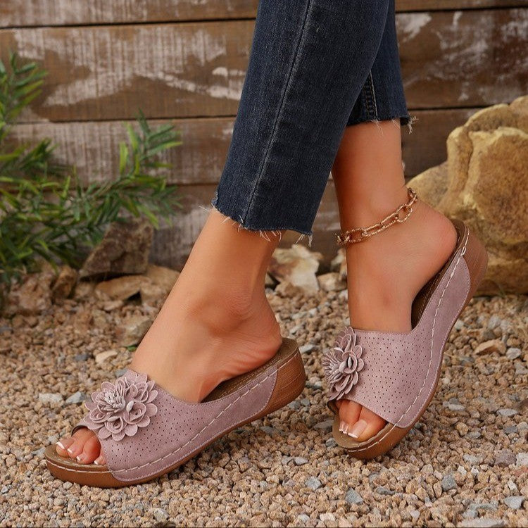 Women’s Wedge Sandals – Open Toe – Perforated Faux Suede – Floral Detail – Casual Fit