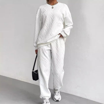 Women’s Two-Piece Lounge Set – Knit Twist Texture – Relaxed Fit – Long Sleeve Top & Cuffed Trousers