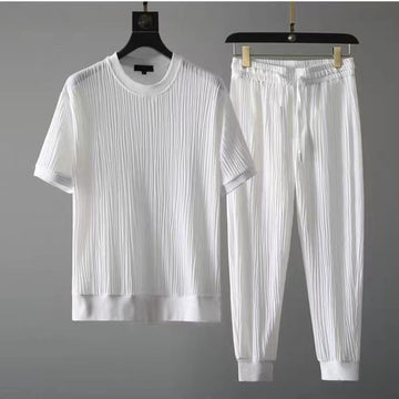 Pleated t-shirt and pants two-piece suit for men