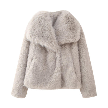 Women’s Faux Fur Coat – Oversized Fit – Boxy Silhouette – Notched Collar – Elegant Style