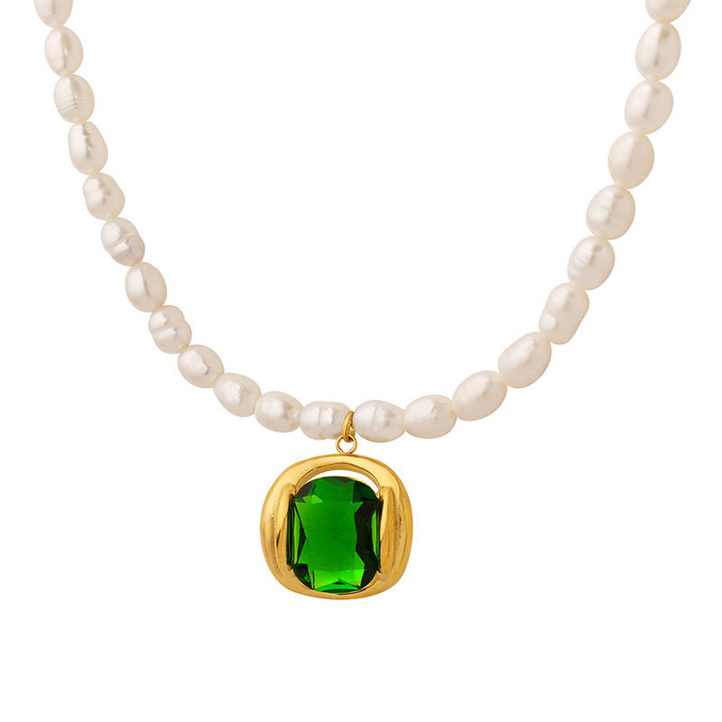 Green pendant pearl necklace for women