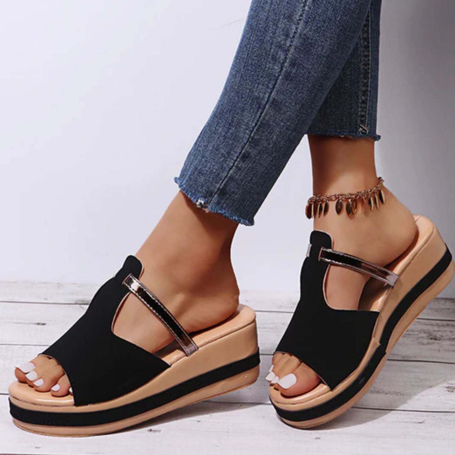 Casual wedge heel sandals for women