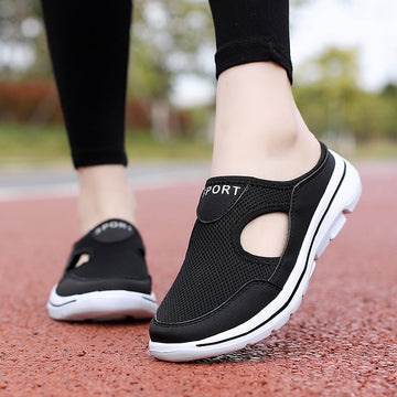 Lightweight slippers for women